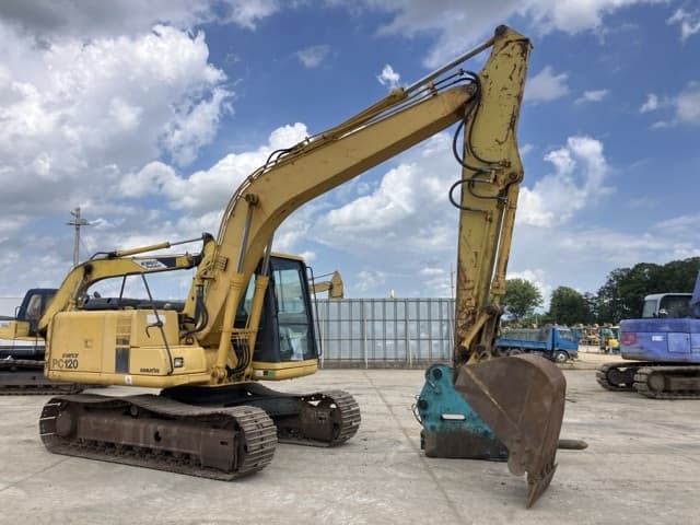 EXCAVATOR — Auction (lot 8456-126)