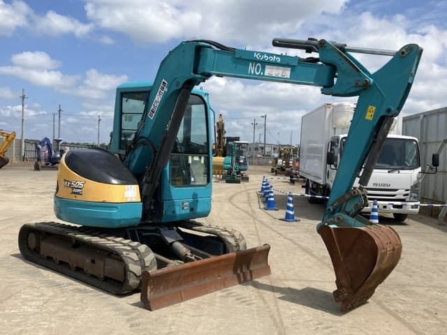MINI EXCAVATOR — Auction (lot 8456-13)