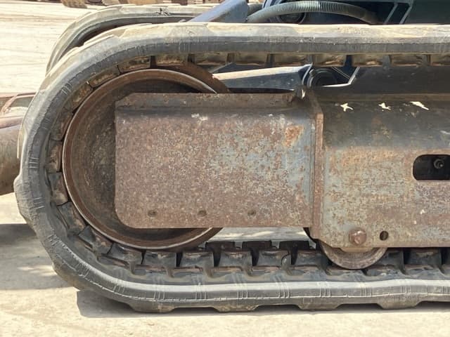 MINI EXCAVATOR — Auction (lot 8456-13)