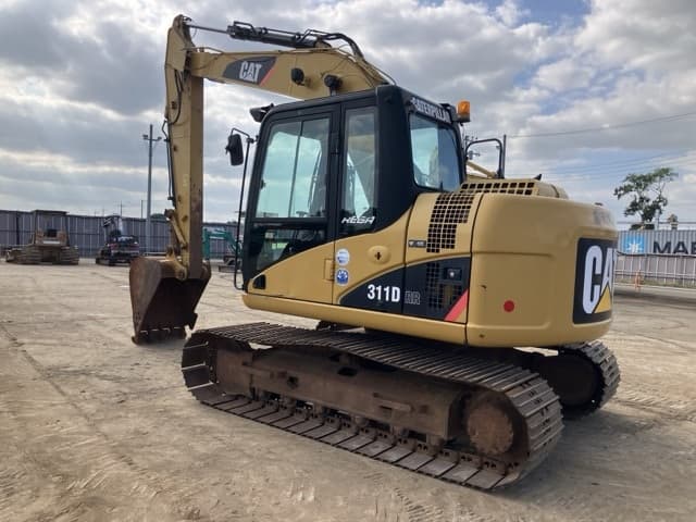 EXCAVATOR — Auction (lot 8456-131)