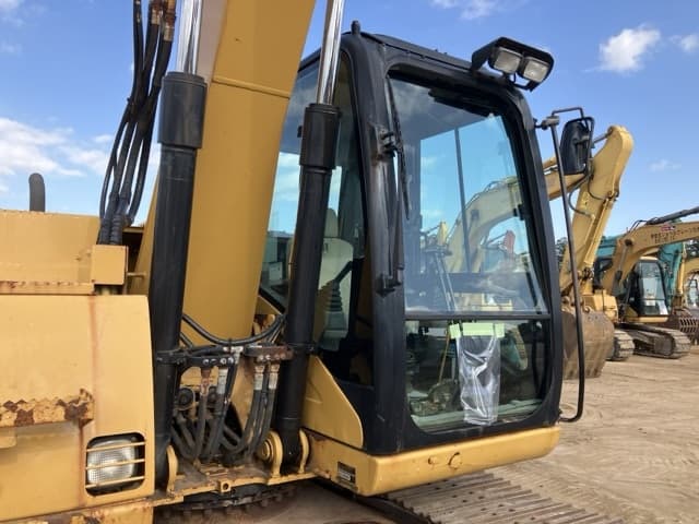 EXCAVATOR — Auction (lot 8456-131)
