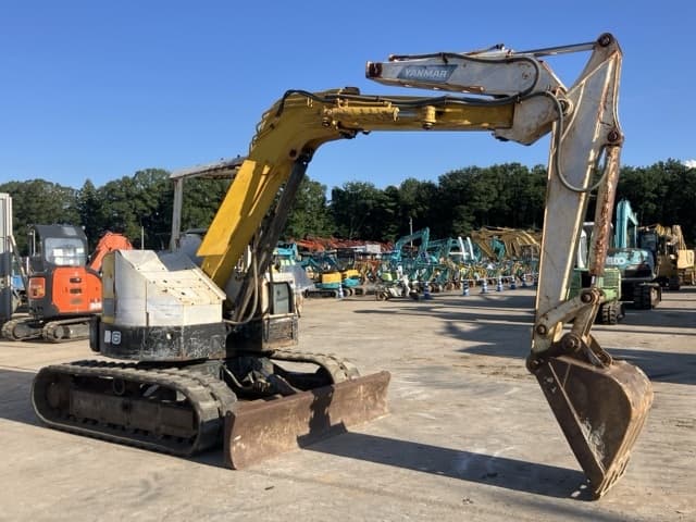 MINI EXCAVATOR — Auction (lot 8456-133)