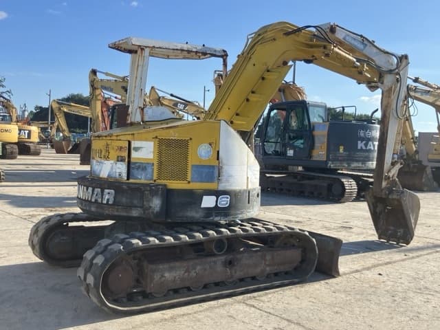MINI EXCAVATOR — Auction (lot 8456-133)