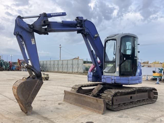 EXCAVATOR — Auction (lot 8456-134)