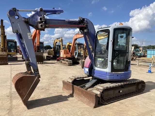 MINI EXCAVATOR — Auction (lot 8456-135)