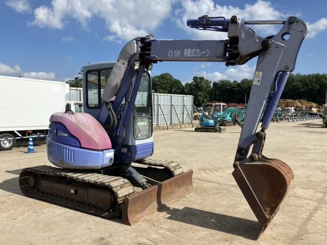 MINI EXCAVATOR — Auction (lot 8456-135)