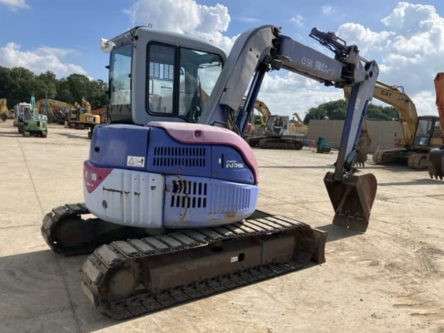 MINI EXCAVATOR — Auction (lot 8456-135)