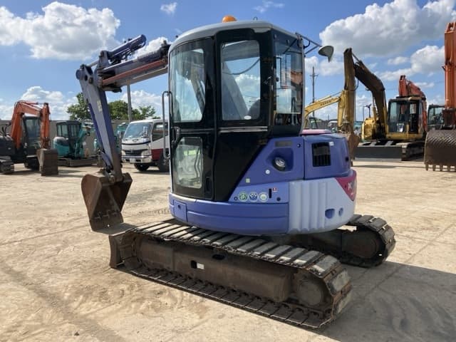 MINI EXCAVATOR — Auction (lot 8456-135)