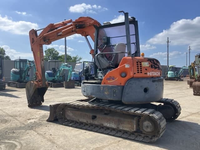 MINI EXCAVATOR — Auction (lot 8456-139)