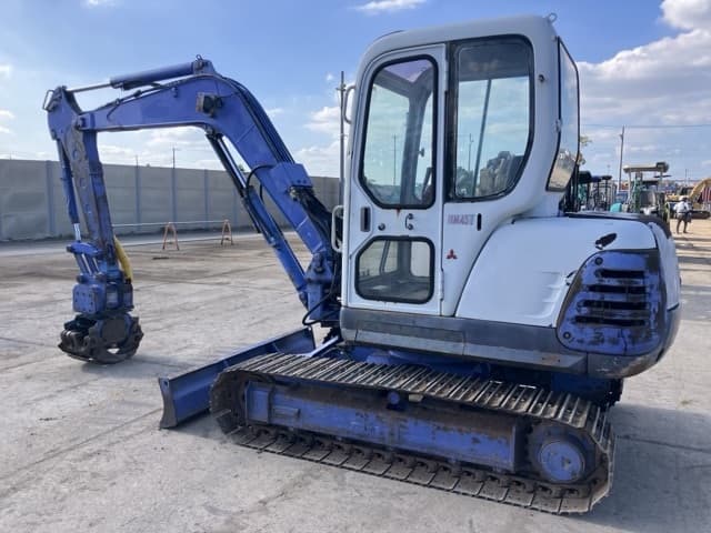MINI EXCAVATOR — Auction (lot 8456-140)