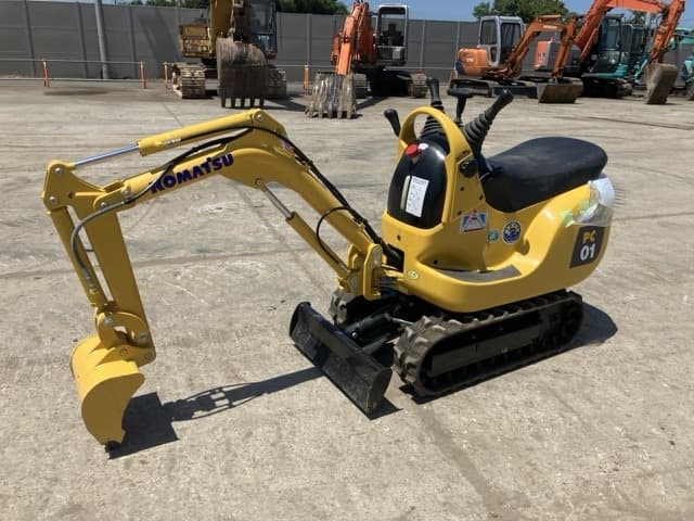 MINI EXCAVATOR — Auction (lot 8456-143)