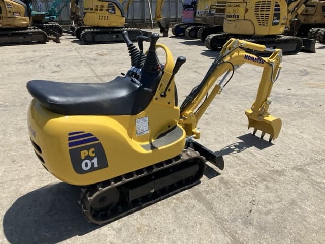 MINI EXCAVATOR — Auction (lot 8456-143)