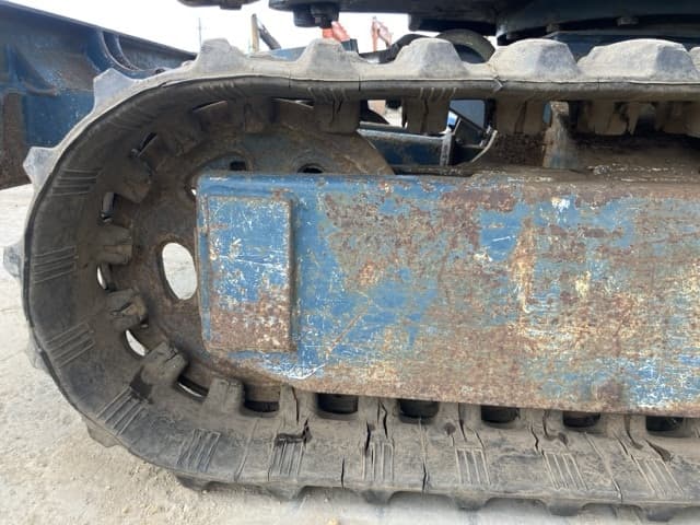 MINI EXCAVATOR — Auction (lot 8456-147)