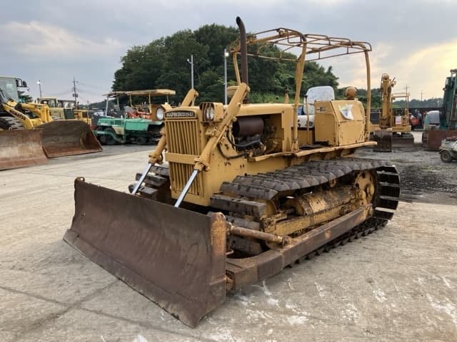 Bulldozer — Auction (lot 8456-149)