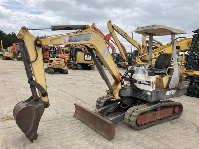 MINI EXCAVATOR — Auction (lot 8456-15)