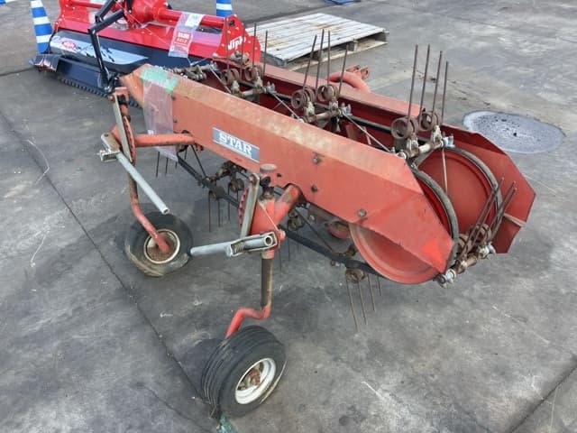 GRASS COLLECTOR — Auction (lot 8456-1502)