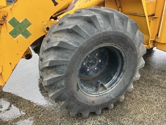 WHEEL LOADER — Auction (lot 8456-152)