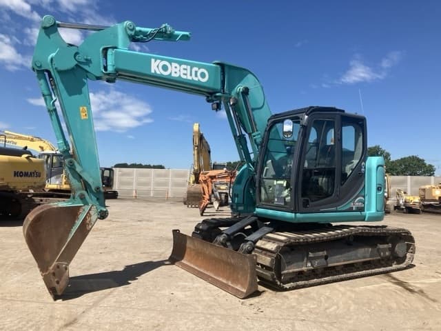 EXCAVATOR — Auction (lot 8456-153)
