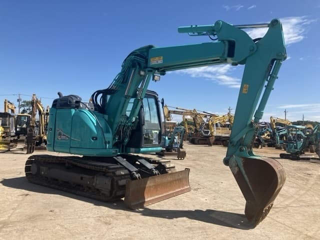 EXCAVATOR — Auction (lot 8456-153)