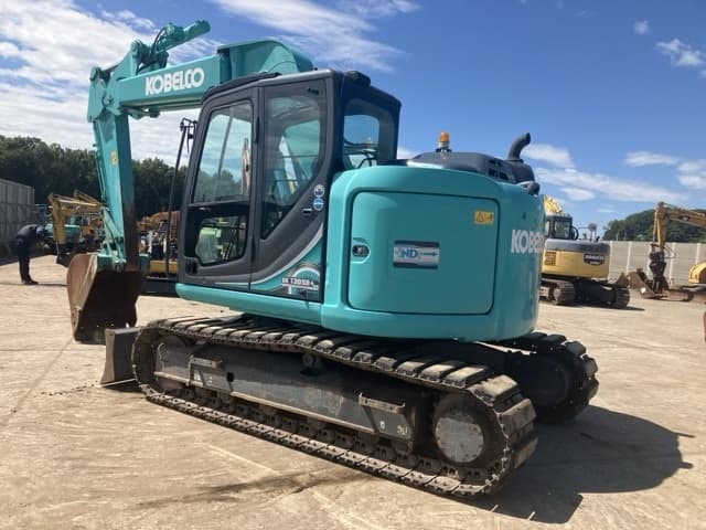 EXCAVATOR — Auction (lot 8456-153)