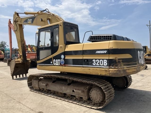 EXCAVATOR — Auction (lot 8456-155)