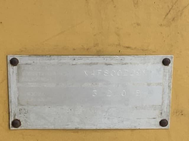 EXCAVATOR — Auction (lot 8456-155)