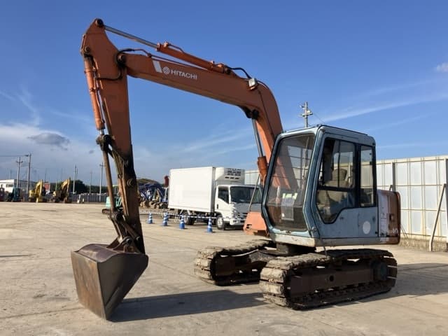 EXCAVATOR — Auction (lot 8456-157)