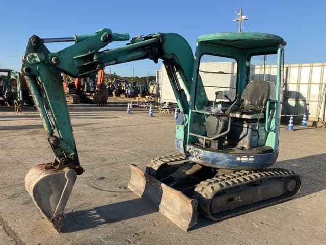 MINI EXCAVATOR — Auction (lot 8456-161)