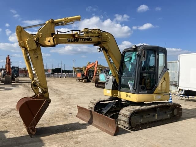 EXCAVATOR — Auction (lot 8456-166)