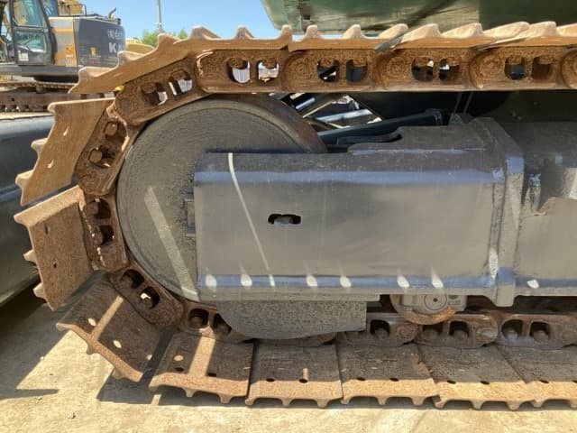 EXCAVATOR — Auction (lot 8456-168)