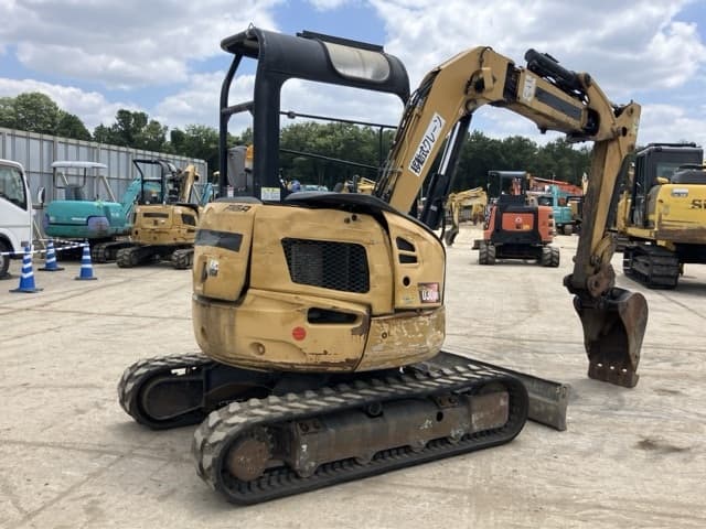 MINI EXCAVATOR — Auction (lot 8456-17)