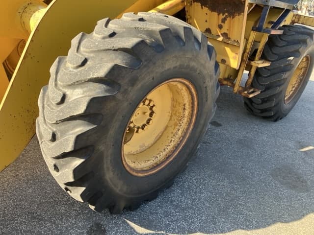 WHEEL LOADER — Auction (lot 8456-171)
