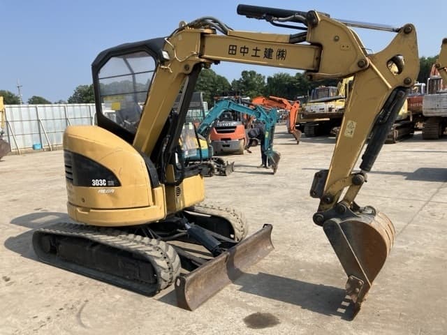 MINI EXCAVATOR — Auction (lot 8456-177)