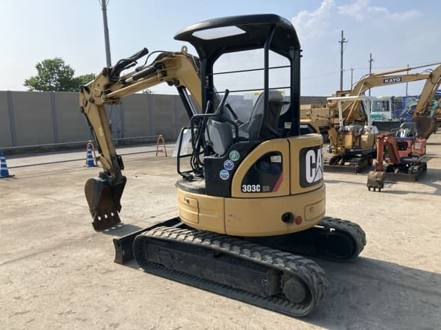 MINI EXCAVATOR — Auction (lot 8456-177)