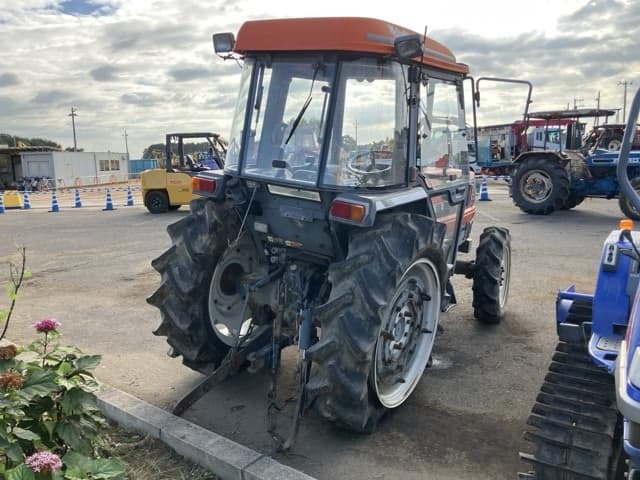 Tractor — Auction (lot 8456-1801)