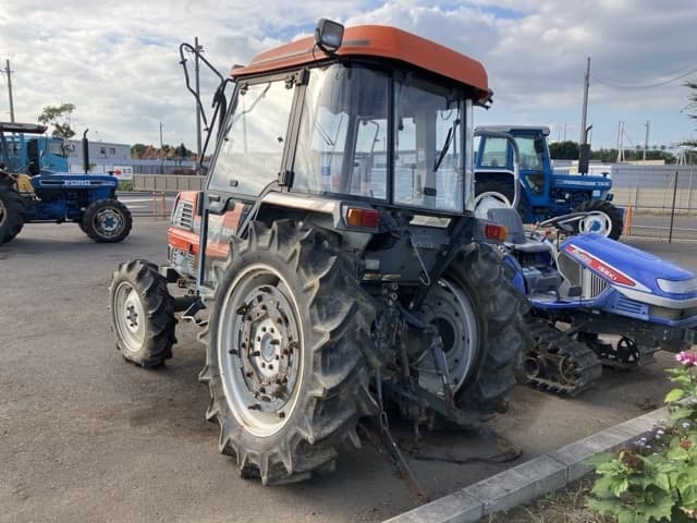 Tractor — Auction (lot 8456-1801)
