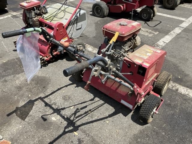 LAWN MOWER — Auction (lot 8456-1805)
