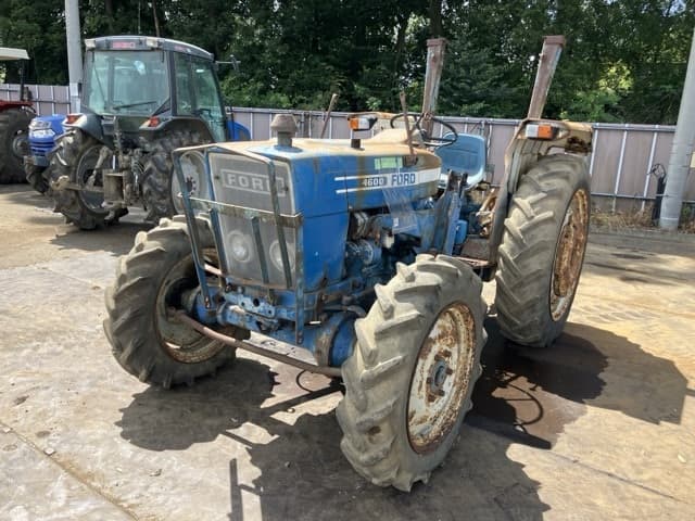 Tractor — Auction (lot 8456-1811)