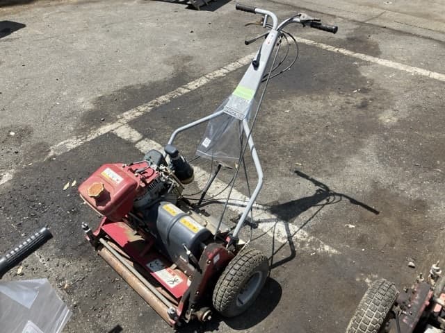 MOWING MACHINE — Auction (lot 8456-1812)