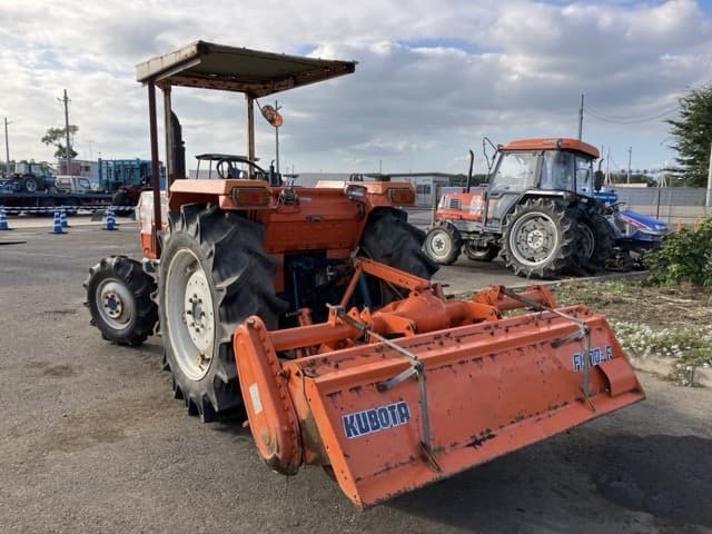 Tractor — Auction (lot 8456-1815)