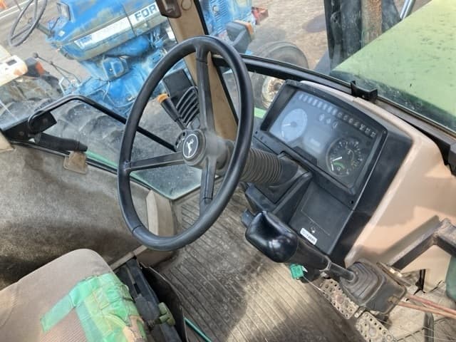 Tractor — Auction (lot 8456-1817)