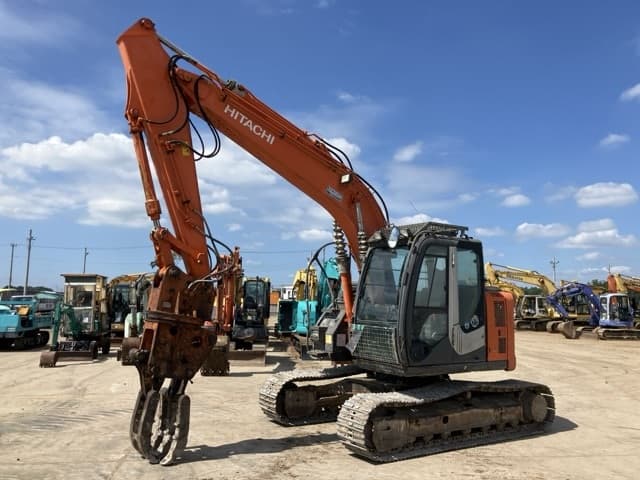 EXCAVATOR — Auction (lot 8456-182)
