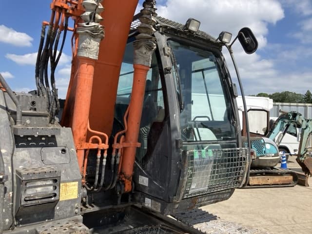 EXCAVATOR — Auction (lot 8456-182)