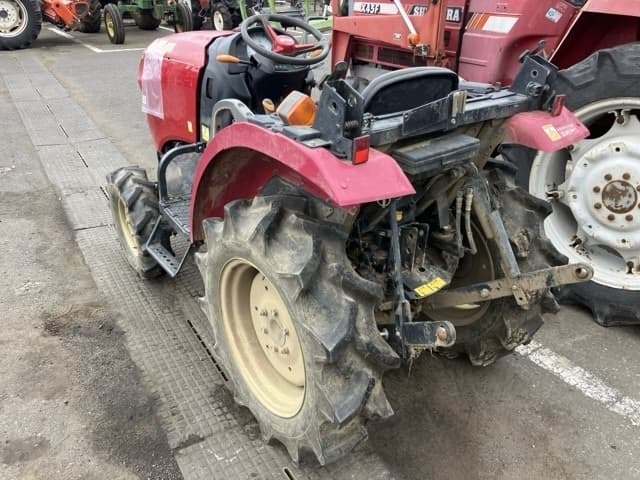 Tractor — Auction (lot 8456-1821)