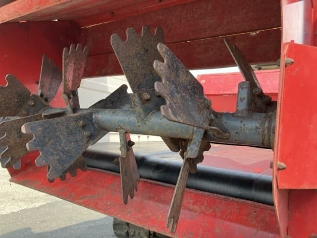 MANURE SPREADER — Auction (lot 8456-1822)