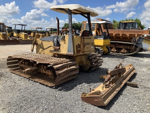 Bulldozer — Auction (lot 8456-187)