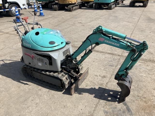 MINI EXCAVATOR — Auction (lot 8456-189)