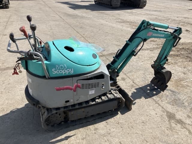 MINI EXCAVATOR — Auction (lot 8456-189)