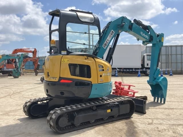 MINI EXCAVATOR — Auction (lot 8456-19)