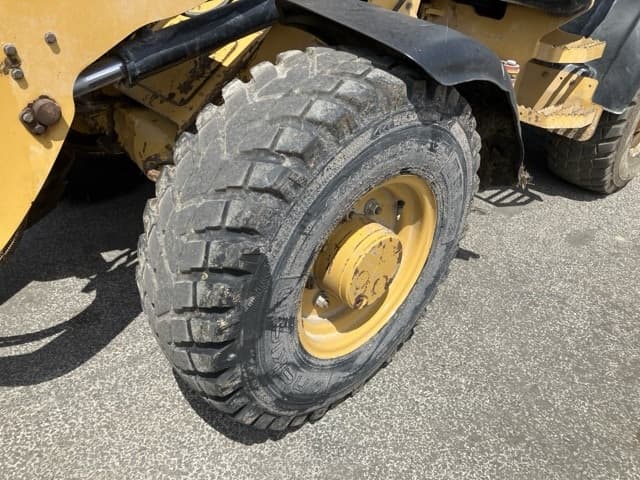 WHEEL LOADER — Auction (lot 8456-190)
